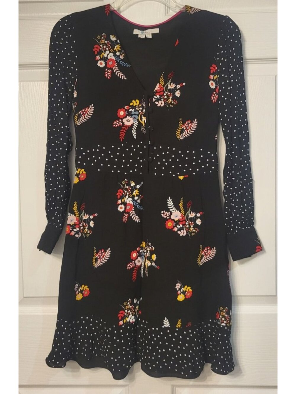 Boden Black Floral Ivy Crepe V-neck Dress 2R Lined  Whimisgoth